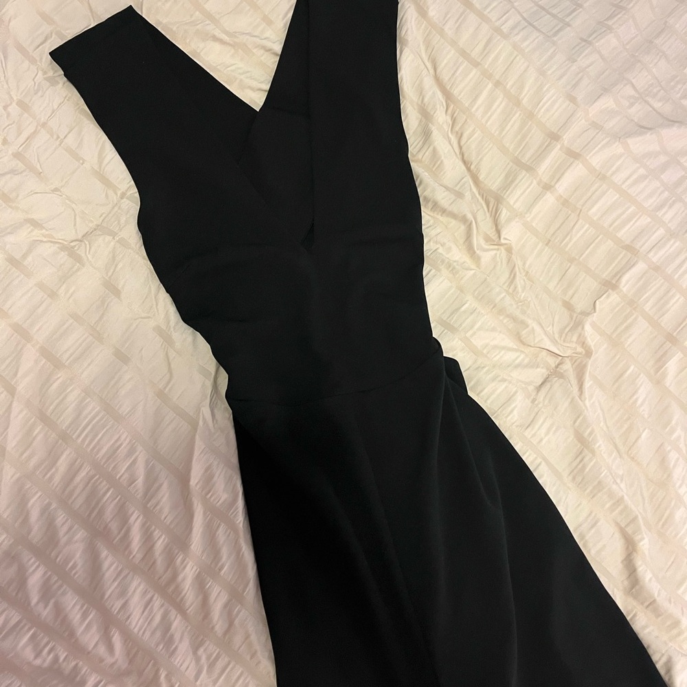 Lulu's Black V Neck Jumpsuit W/ Open Back Size M